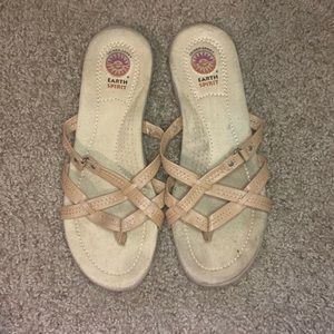 Earth spirt sandals